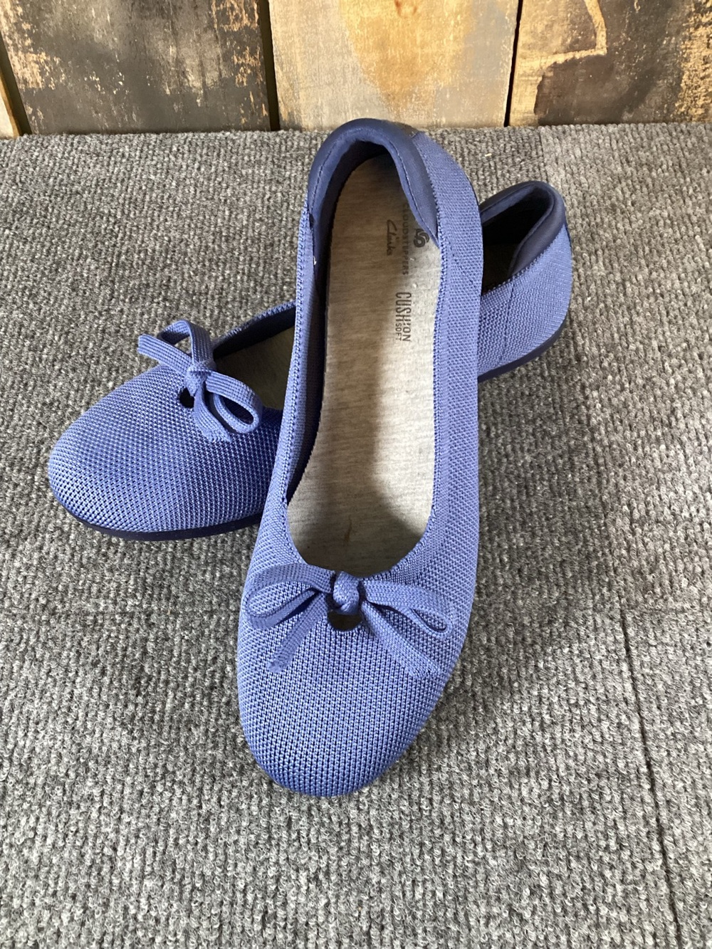 Clarks Cloudstepper blue knit ballet flats women’s size 7